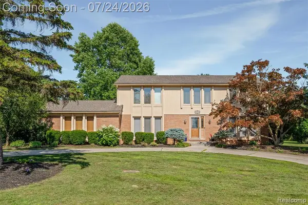 28824 Appleblossom, Farmington, MI 48331