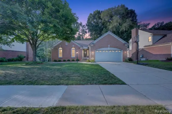 3712 Seney, Lake Orion, MI 48360
