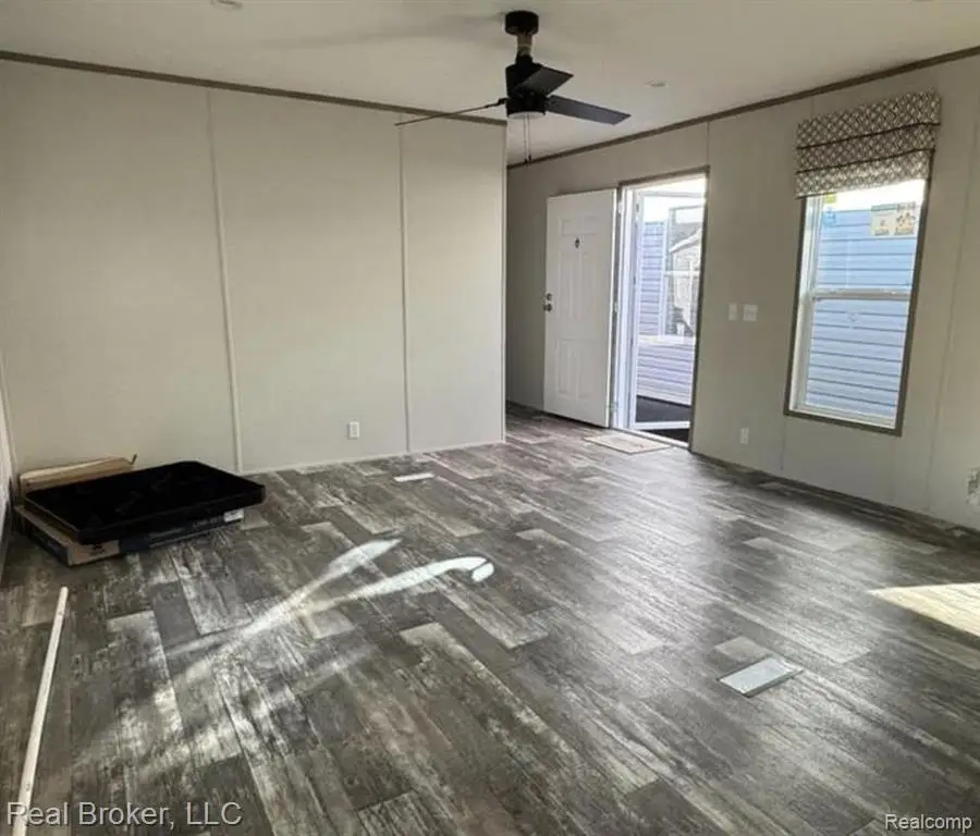 2995 Detroit, Niles, MI 49120 - #3