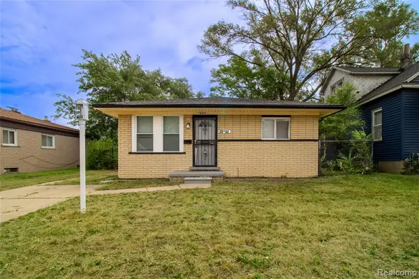 20442 Greenlawn, Detroit, MI 48221