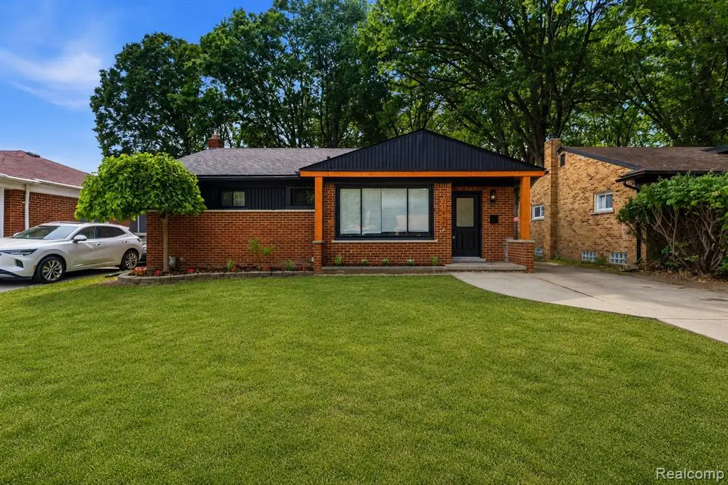 21661 Whitmore, Oak Park, MI 48237 - #1