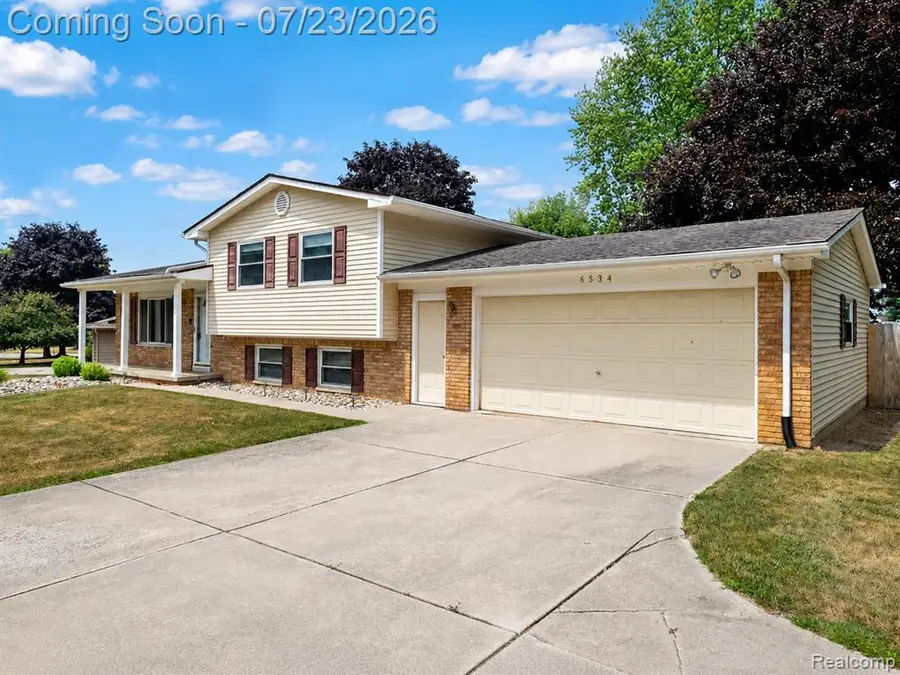 6534 Meadowwood, Grand Blanc, MI 48439 - #2