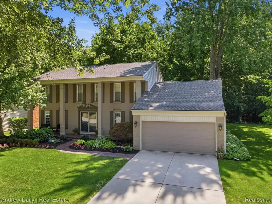 21649 Shadybrook, Novi, MI 48375 - #2