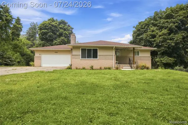 4700 Indianwood, Clarkston, MI 48348