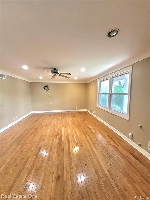 2715 3rd Street, Wyandotte, MI 48192 - #2