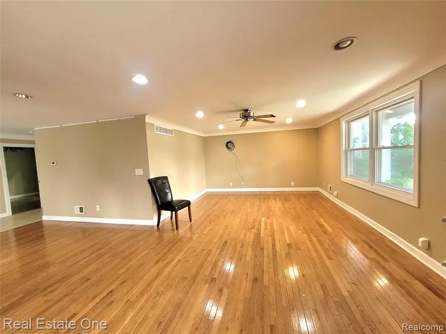 2715 3rd Street, Wyandotte, MI 48192 - #3