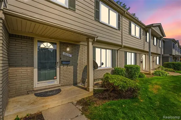 26066 Franklin Pointe, Southfield, MI 48034