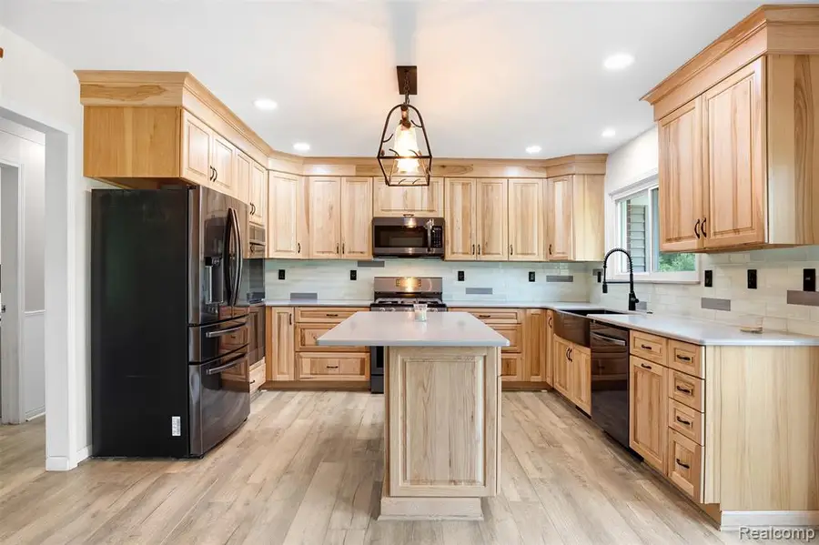 1505 Hummer Lake, Ortonville, MI 48462 - #2