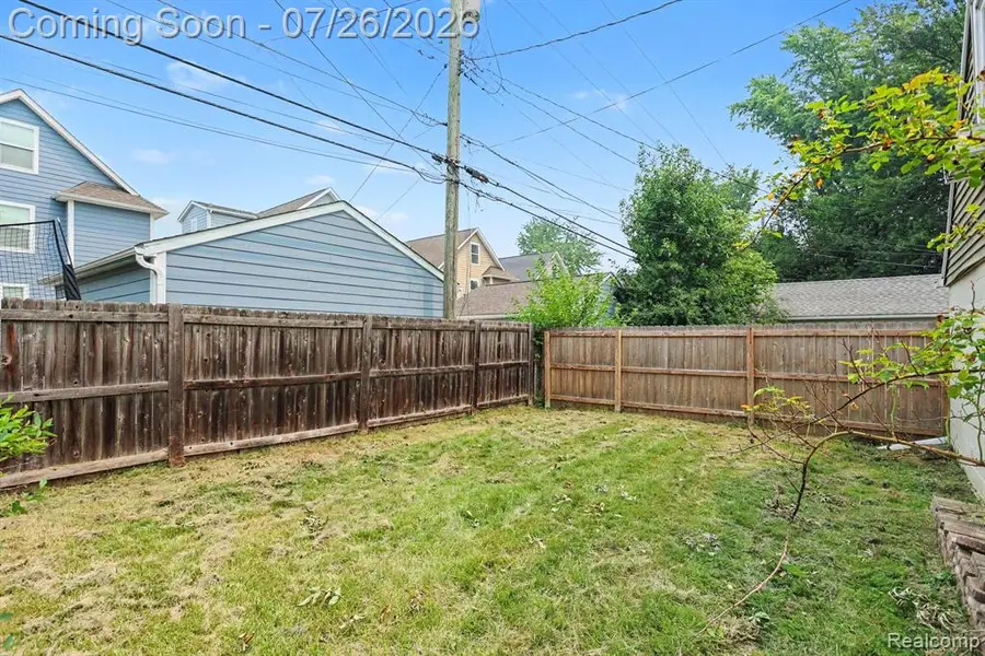 807 E 14 Mile, Birmingham, MI 48009 - #3