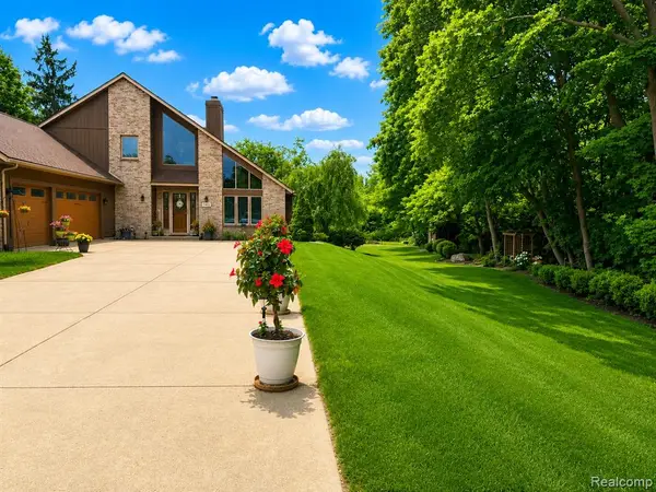 2495 N Custer, Monroe, MI 48162
