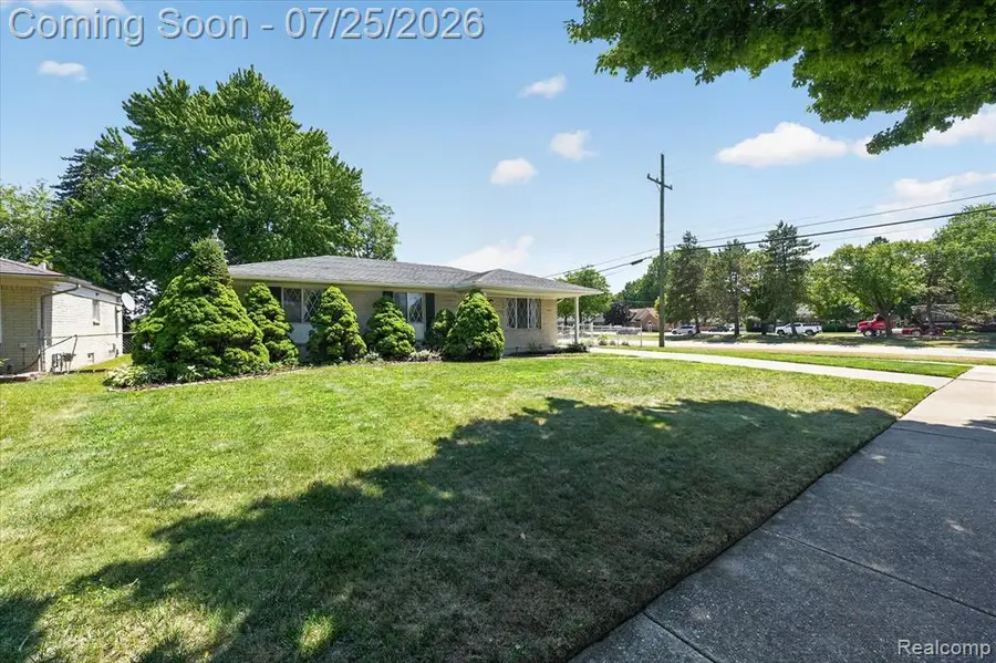 37018 Tamarack, Sterling Heights, MI 48310 - #3