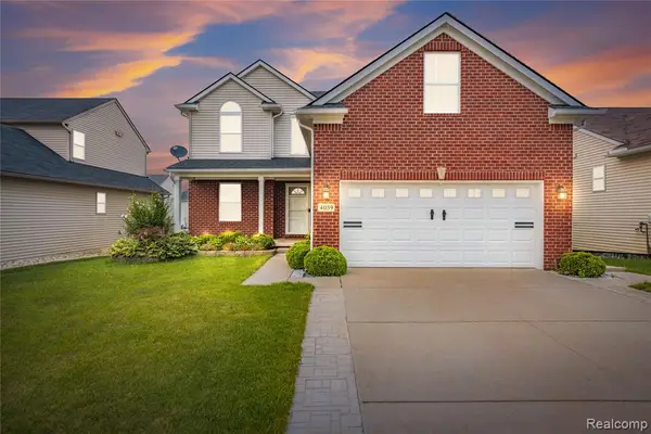 4059 Ash Tree, Howell, MI 48843
