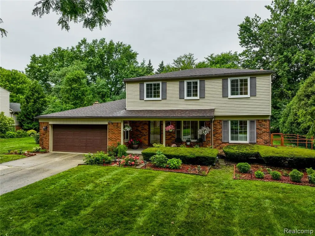 2032 Kristin, Troy, MI 48084 - #1