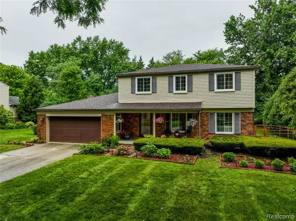2032 Kristin, Troy, MI 48084