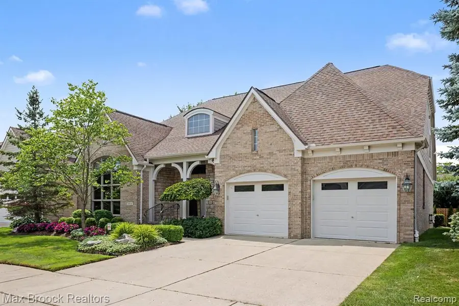 4061 Chatfield, Troy, MI 48098 - #2