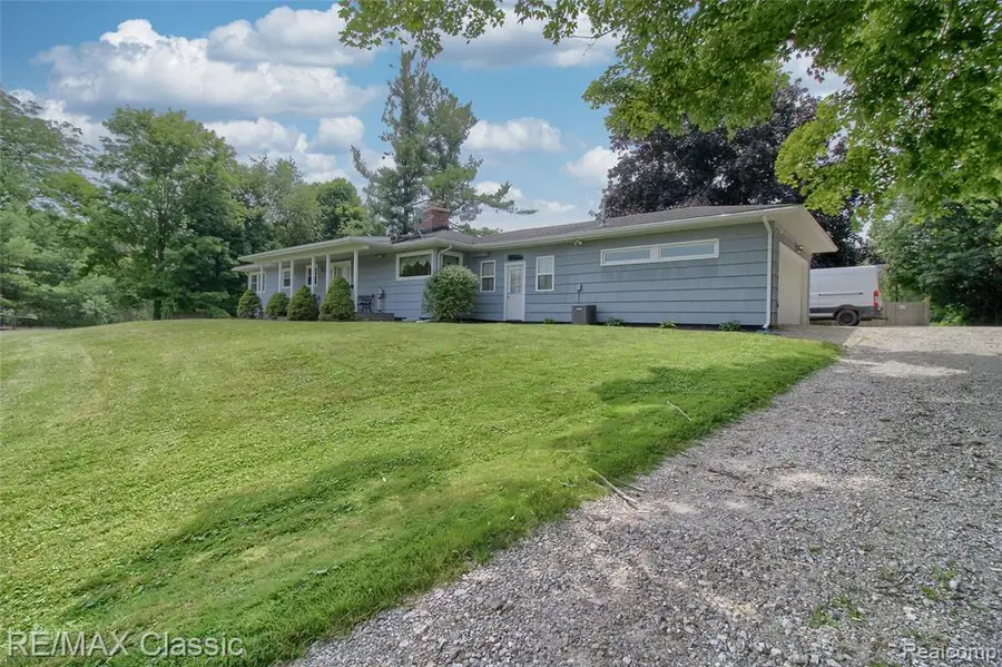 10268 7 Mile, Northville, MI 48167 - #3