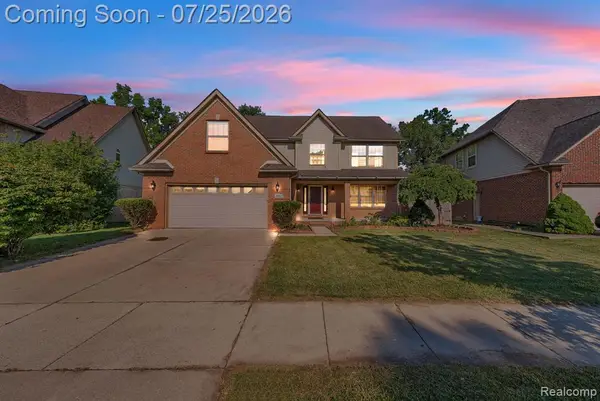 26923 Pepperwood, Trenton, MI 48183