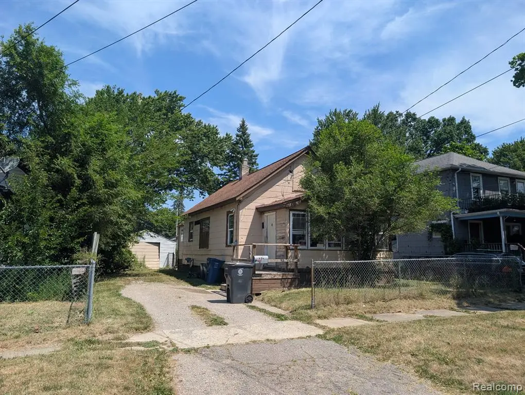 934 Barrie, Flint, MI 48507 - #1