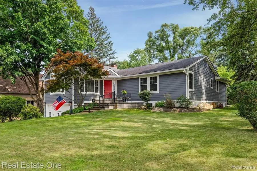 1045 Clara, Commerce Township, MI 48390 - #3
