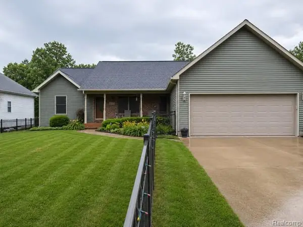 4077 Thornapple, Lapeer, MI 48446