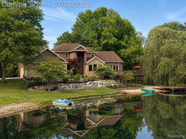2547 S Shore, Flushing, MI 48433