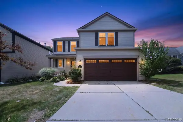 5082 Whispering Glen, Holly, MI 48442
