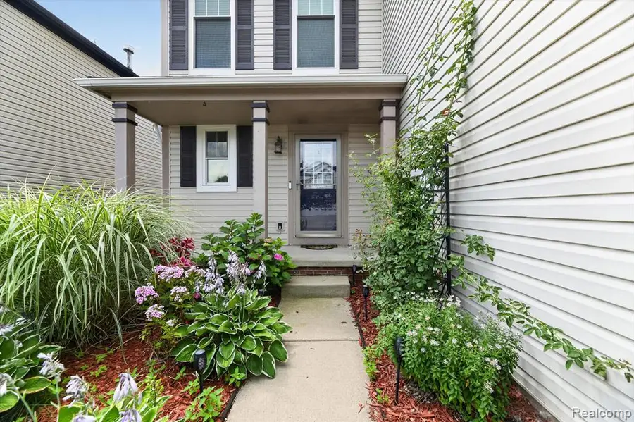 5082 Whispering Glen, Holly, MI 48442 - #2