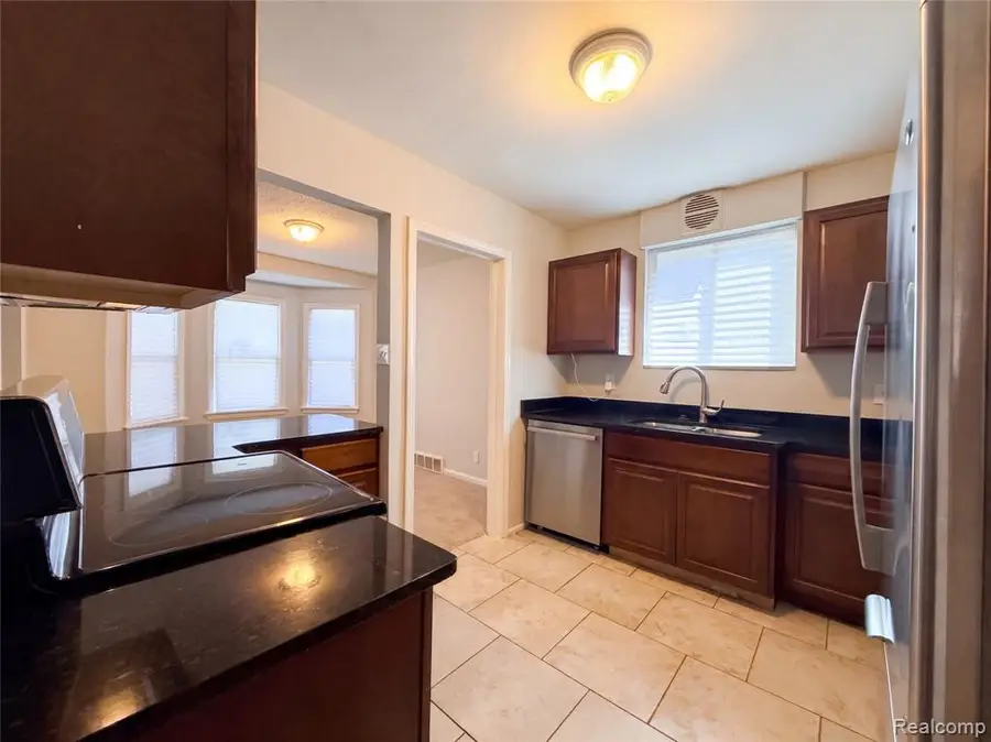 16853 Saint Marys, Detroit, MI 48235 - #2