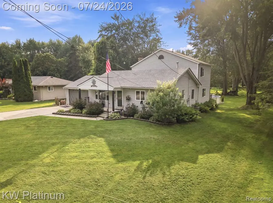 47389 Sugarbush, New Baltimore, MI 48047 - #2