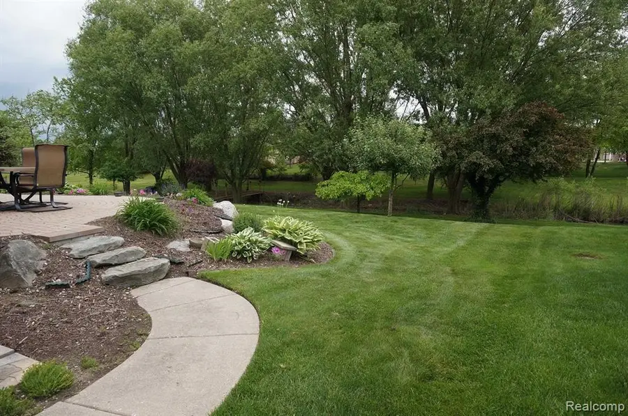 49954 Willowood, Macomb, MI  - #2