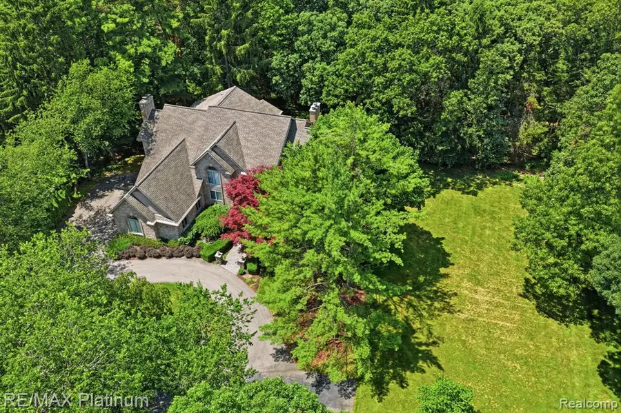 5458 Lake Ridge, Brighton, MI 48116 - #3