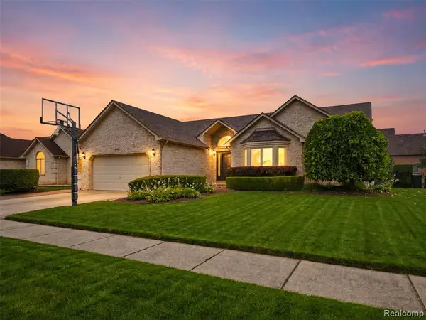 47676 Sandy Ridge, Macomb, MI 48044