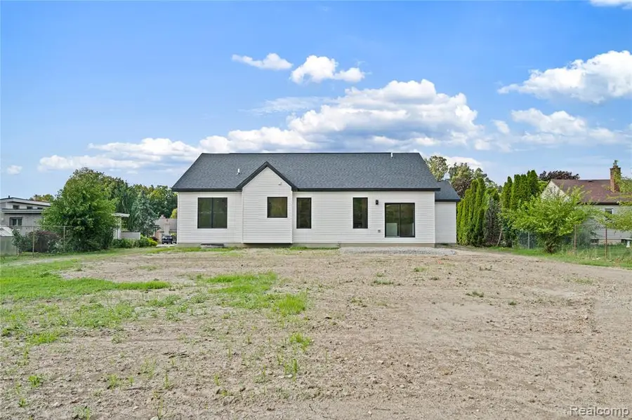 9355 Highland, Grosse Ile, MI 48138 - #3