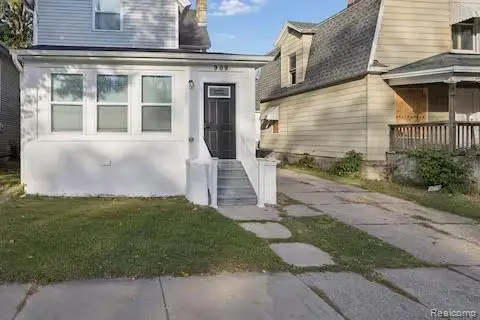 909 N Pine, Lansing, MI 48906 - #3
