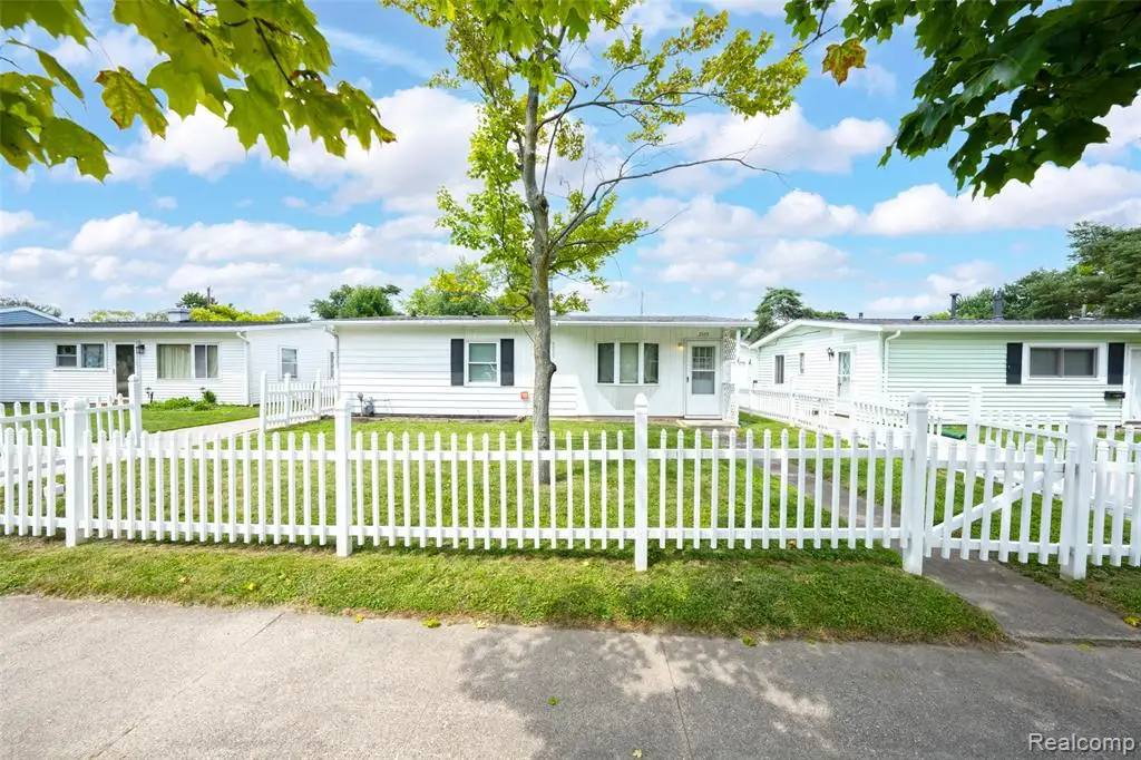 2535 Locust, Port Huron, MI 48060 - #1