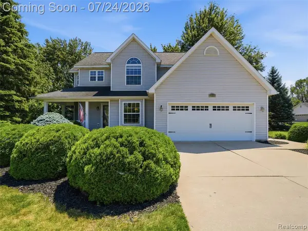 12295 Water Greens, Fenton, MI 48430