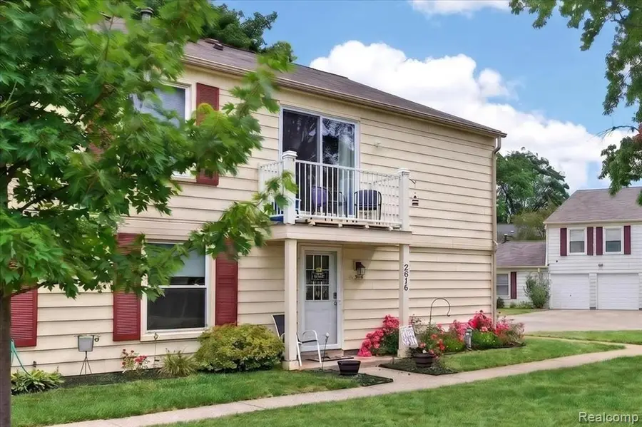 2818 Willow, Lake Orion, MI 48360 - #2