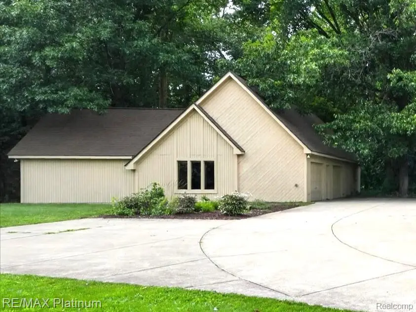 12273 Pinebrook, Green Oak, MI 48178 - #3