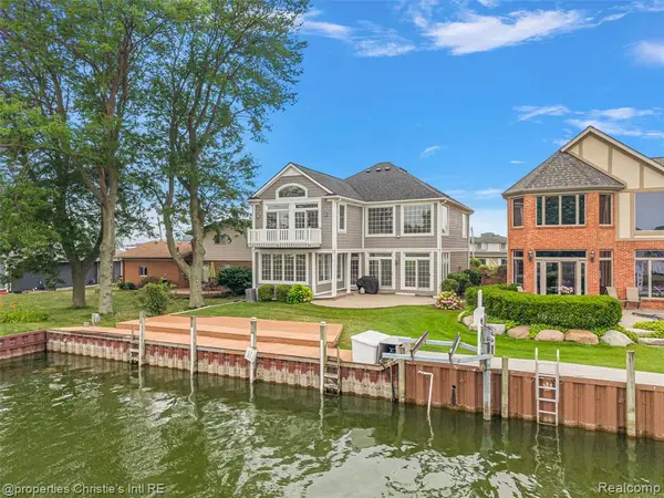31975 Riverdale, Harrison Twp, MI 48045