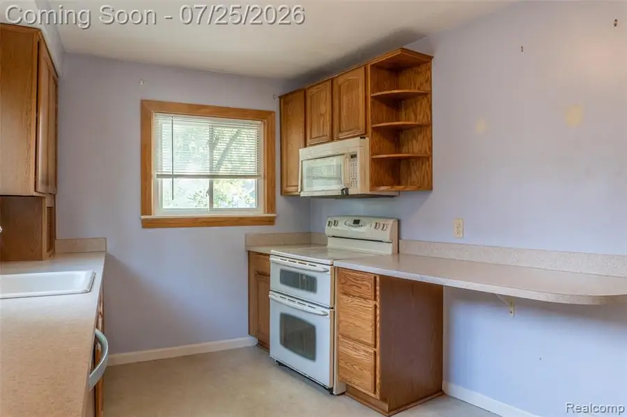 18619 Centralia, Redford, MI 48240 - #2