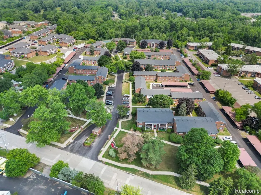 25307 Shiawassee #202, Southfield, MI 48033 - #1
