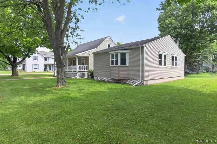 205 Mechanic, Dundee, MI 48131 - #3