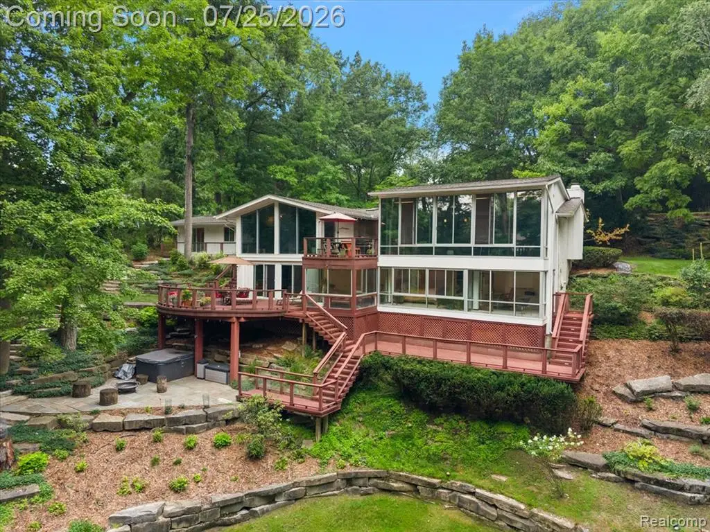 4910 Malibu, Bloomfield Hills, MI 48302 - #1