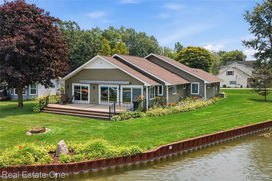 2939 Tamarack Lake, Pinckney, MI 48169 - #2