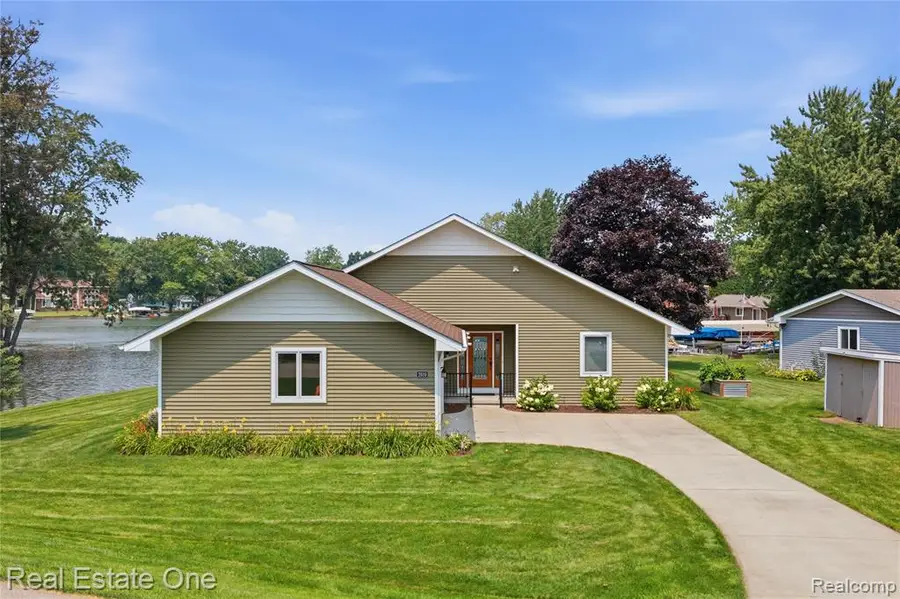 2939 Tamarack Lake, Pinckney, MI 48169 - #3