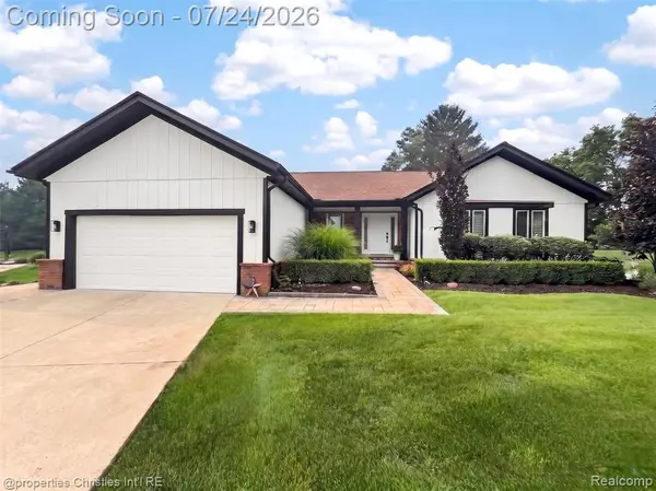 649 Heritage, Rochester Hills, MI 48309