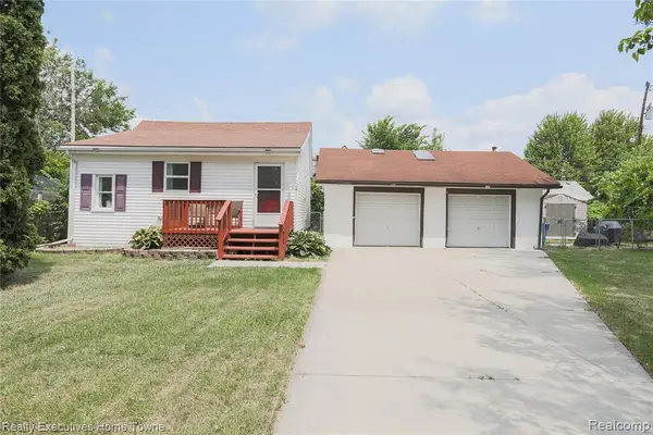 7571 Anna, Warren, MI 48092