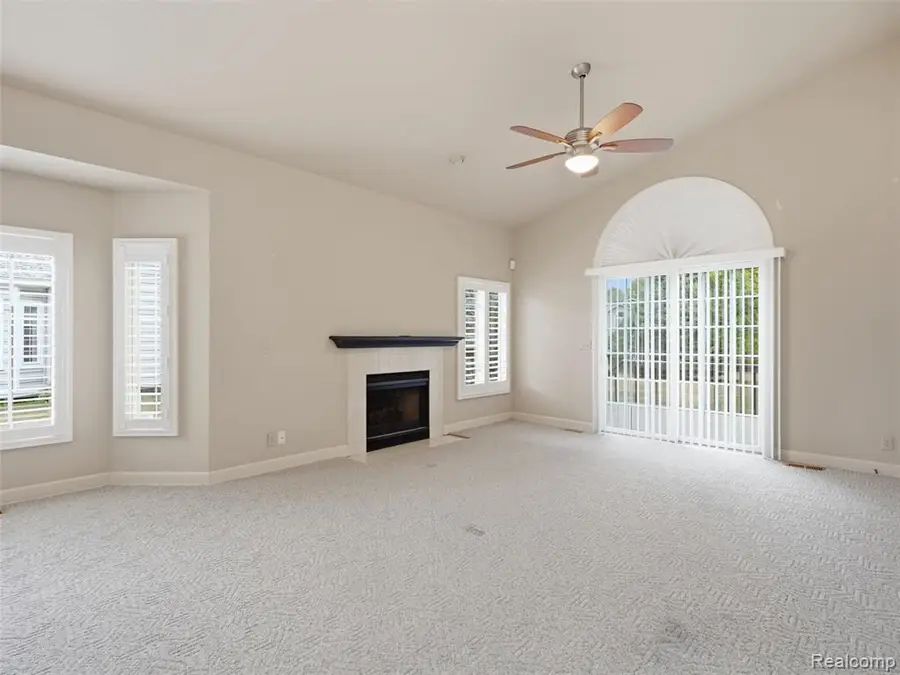 6346 Squire Lake, Flushing, MI 48433 - #2