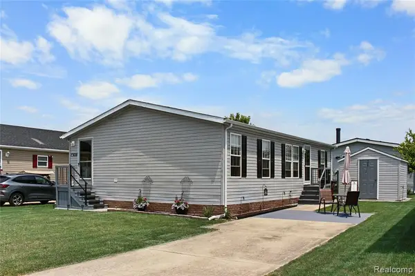 13482 Pear, Carleton, MI 48117
