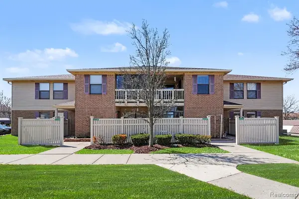 61154 Greenwood, South Lyon, MI 48178